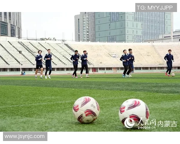 内蒙古足球明星盘点：那些在绿茵场上闪耀的内蒙之星